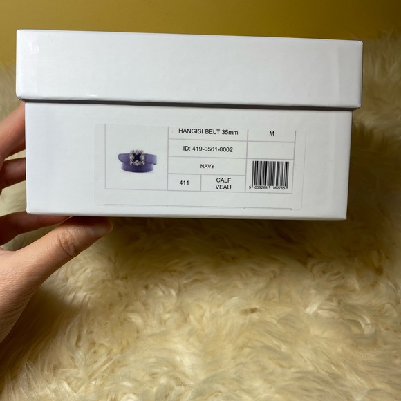 New authentic Manolo Blahnik leather hangisi belt - Picture 6 of 15